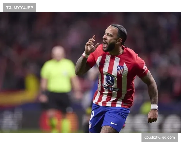 点球大战中，奥布拉克扑出关键点球后振臂怒吼